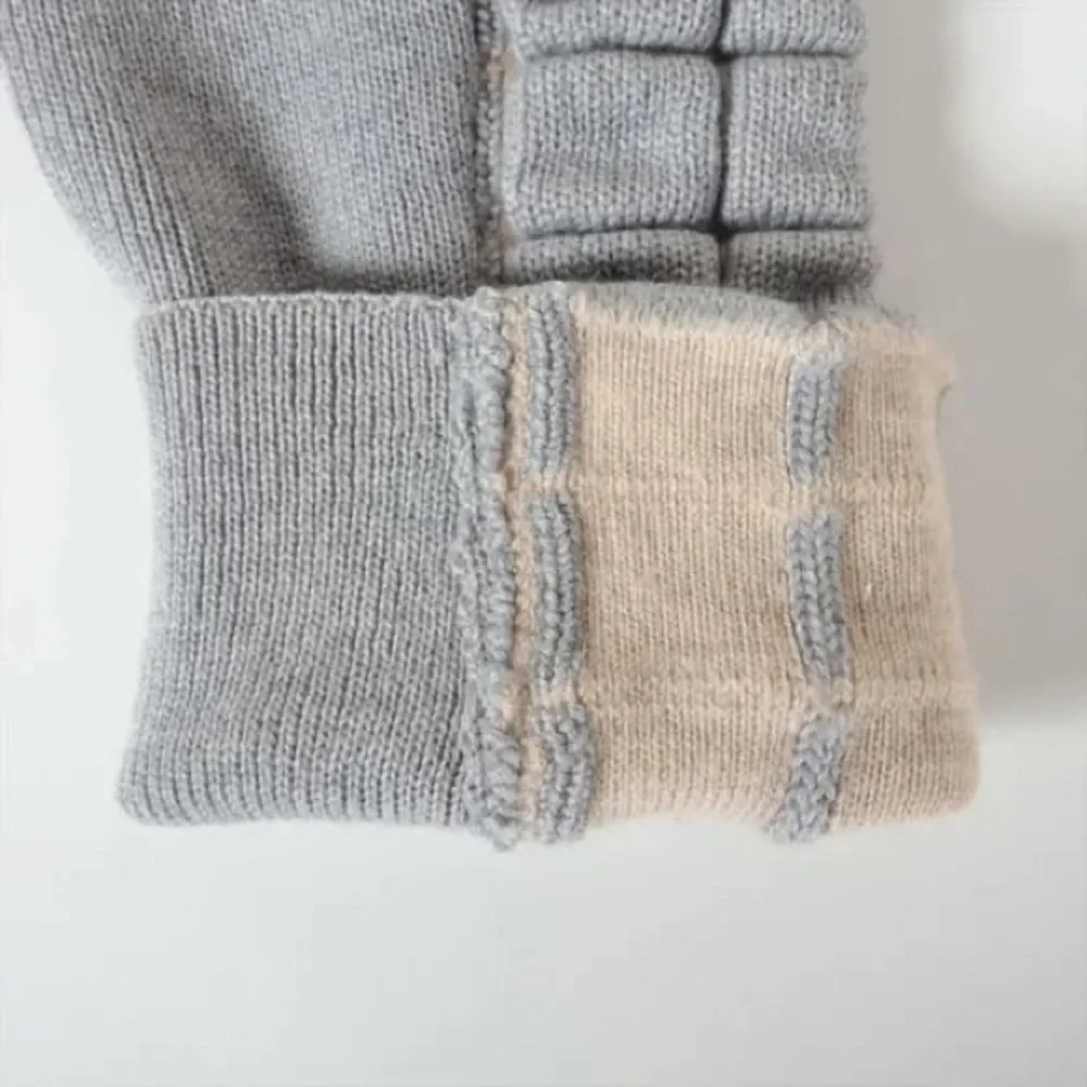 Authentic CHANEL Chocolate bar gray wool turtleneck knit sweater size 38